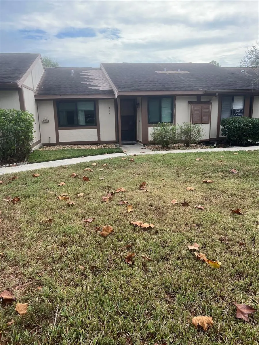 211 Corkwood Lane, Oldsmar, FL 34677 - Image #2