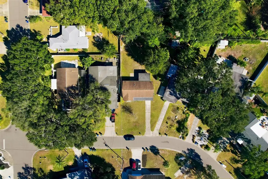 975 Gulf View Boulevard, Dunedin, FL 34698 - Image #2