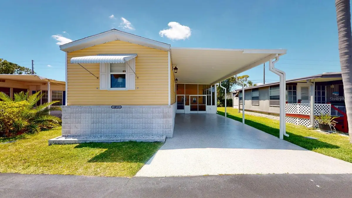 10728 Poplar Street Ne #72, Saint Petersburg, FL 33716 - Image #1