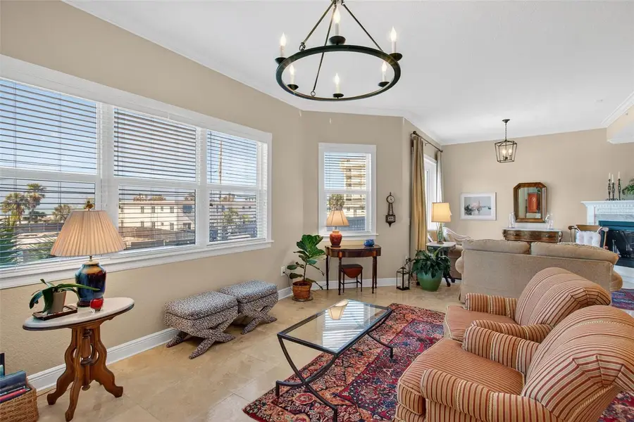 10133 Gulf Boulevard #E1, Saint Petersburg, FL 33706 - #3