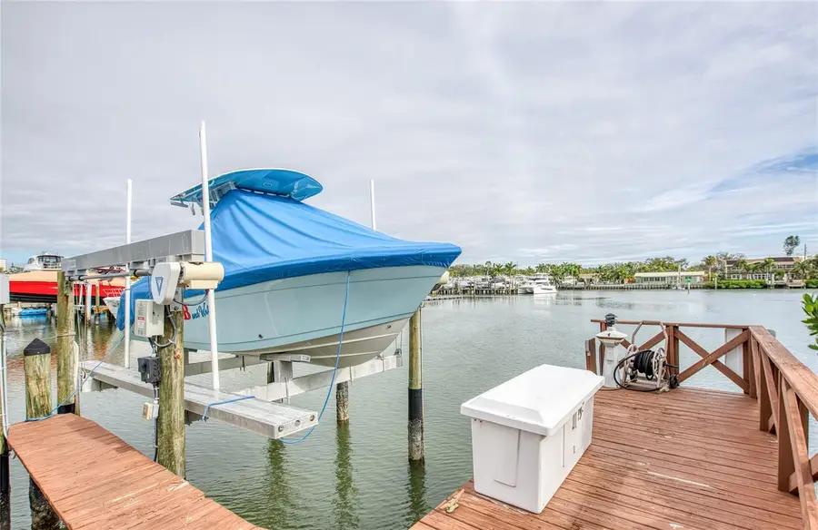 1304 Pasadena Avenue S #3, South Pasadena, FL 33707 - Image #3