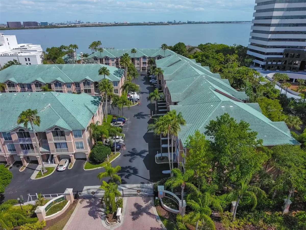 2305 Bay Club Circle #2305, Tampa, FL 33607 - Image #1