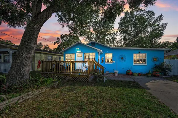 1025 11th Avenue Nw, LARGO, FL 33770