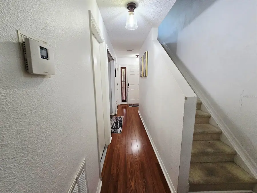 4607 Ashburn Square Drive, Tampa, FL 33610 - Image #2