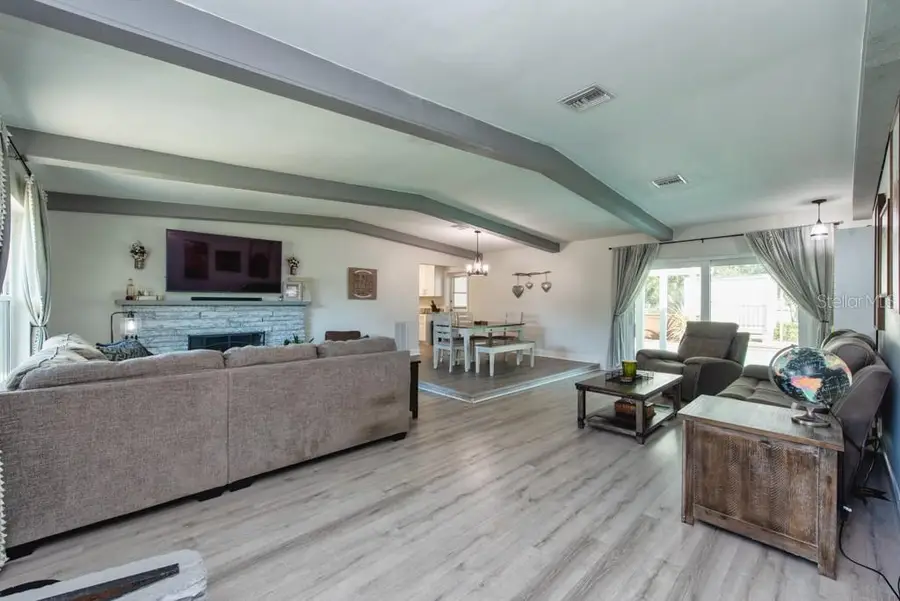 515 Dora Drive, Clearwater, FL 33765 - Image #3