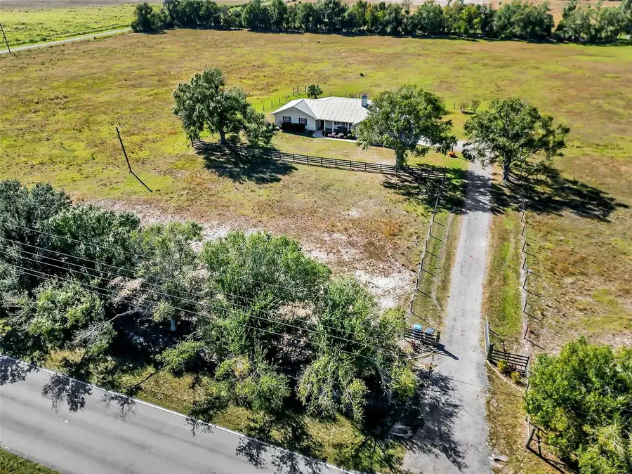 15907 Carlton Lake Road, Wimauma, FL 33598 - Image #3