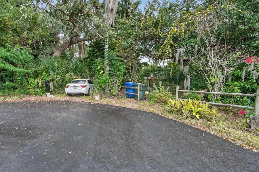 2605 Brae Burn Drive, Largo, FL 33770 - Image #2