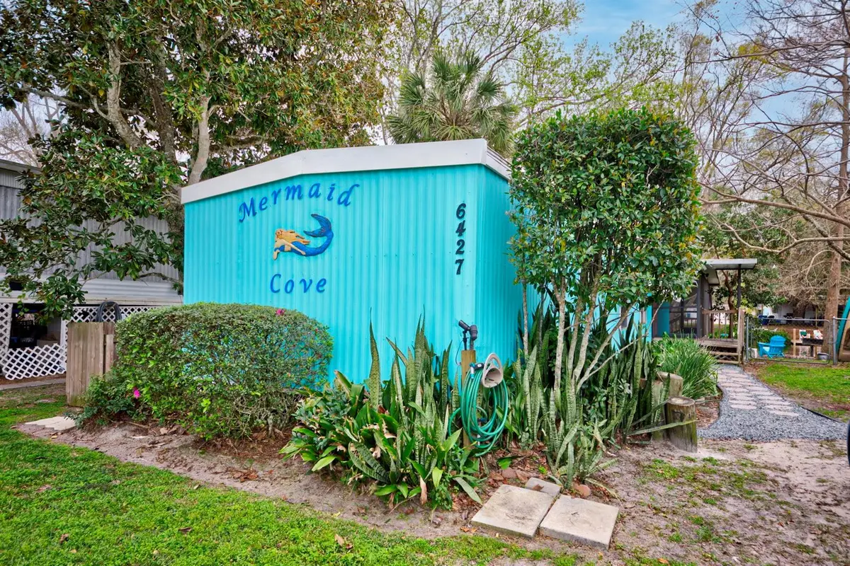 6427 W Richard Drive, Weeki Wachee, FL 34607 - Image #1