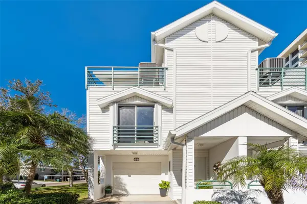 320 Island Way #101, CLEARWATER BEACH, FL 33767