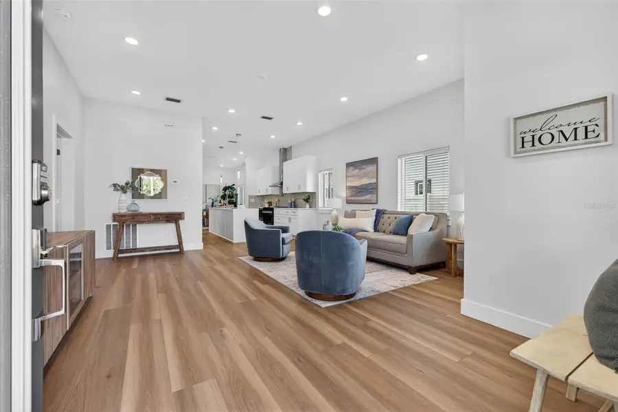 2530 34th Avenue N, Saint Petersburg, FL 33713 - #3