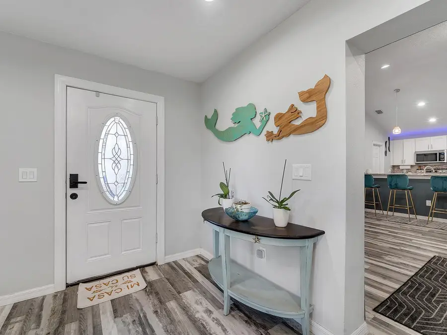 39930 Sunburst Drive, Dade City, FL 33525 - Image #2