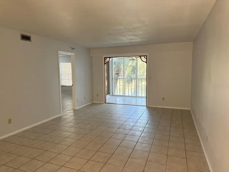 6304 Pointe West Boulevard #A206, Bradenton, FL 34209 - Image #3