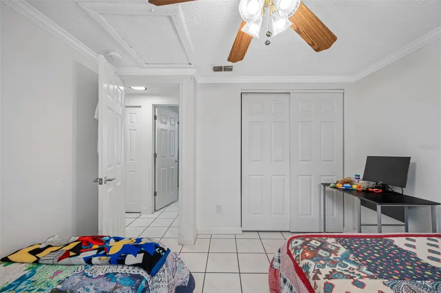 9127 Sandcroft Court, Tampa, FL 33615 - Image #3