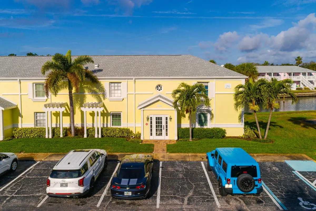 5215 Coquina Key Drive Se #A, Saint Petersburg, FL 33705 - #1