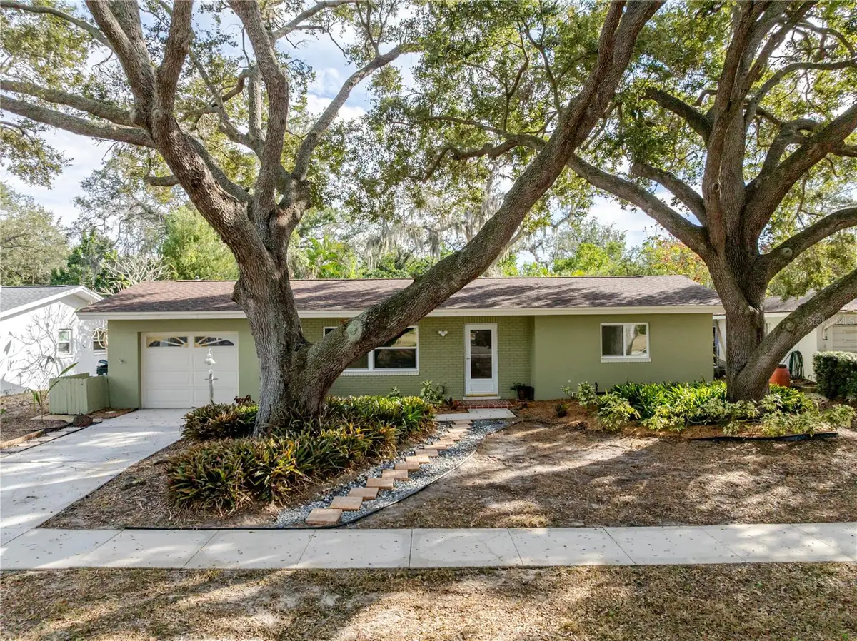 1721 Woodridge Drive, Clearwater, FL 33756 - #1