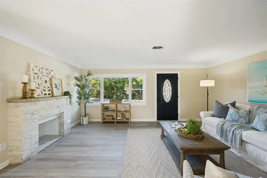 2320 E Harbor Drive S, Saint Petersburg, FL 33705 - #2