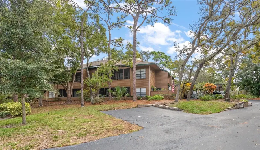 1105 Lennox Road W #1105, Palm Harbor, FL 34683 - Image #2