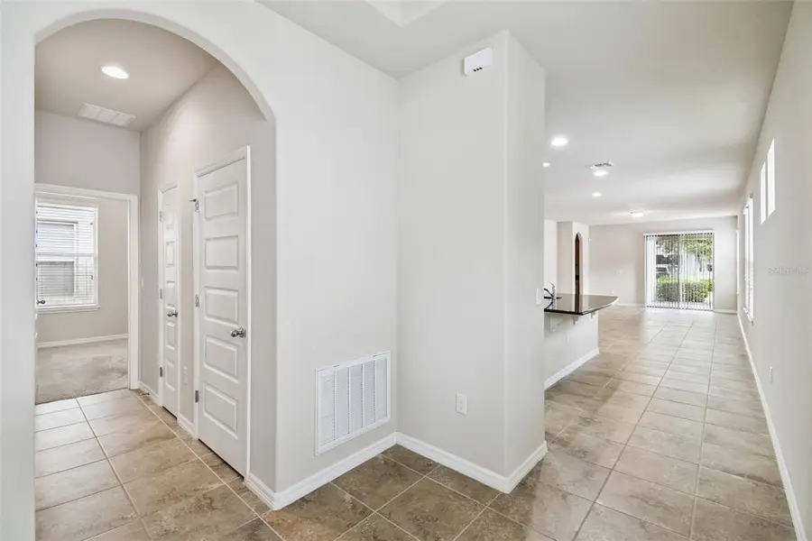 8197 Lakeview Crossing Drive, Winter Garden, FL 34787 - Image #3