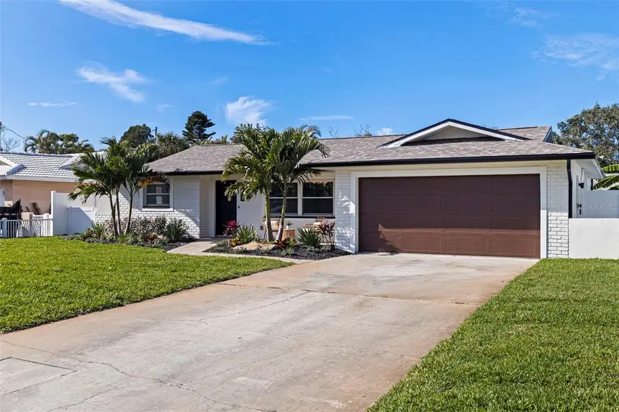 2962 E Vina Del Mar Boulevard, Saint Pete Beach, FL 33706 - Image #2