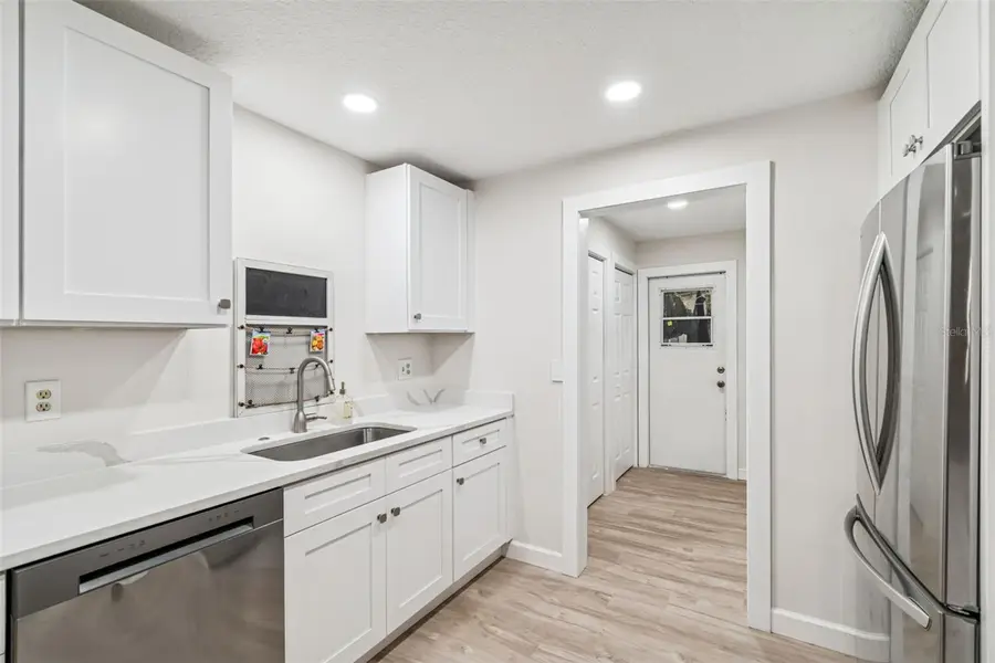 712 Lemonwood Dr, Oldsmar, FL 34677 - Image #3