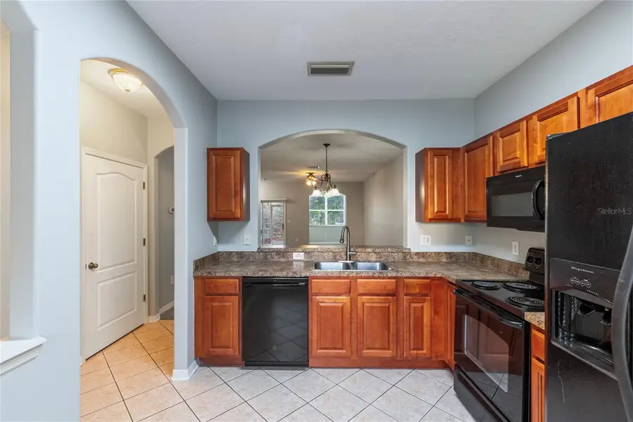 1040 Sleepy Oak Drive, Wesley Chapel, FL 33543 - Image #2
