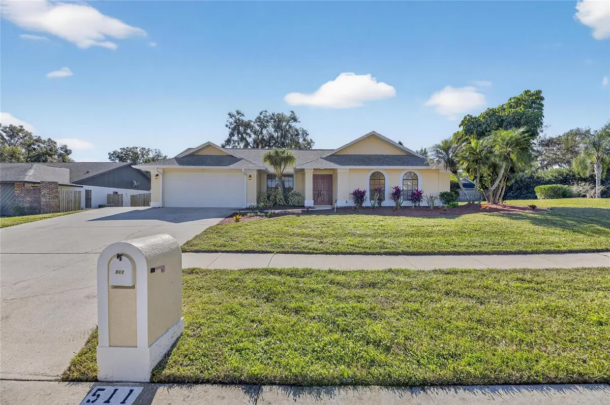 511 Sportsman Park Drive, Seffner, FL 33584 - Image #1