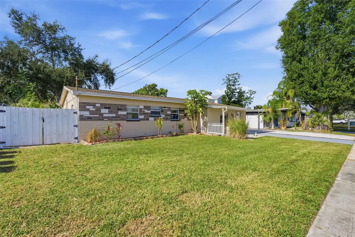 318 Country Club Drive, Oldsmar, FL 34677 - Image #1