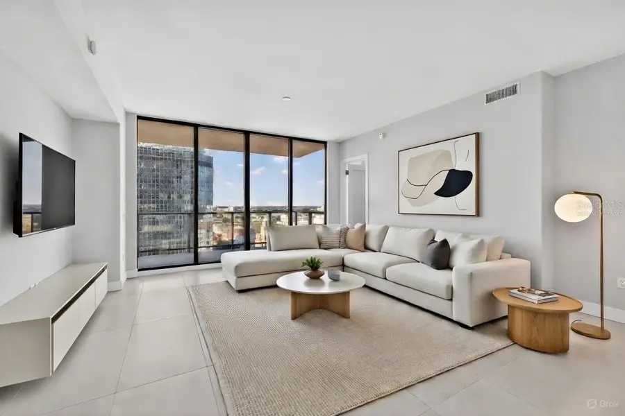 275 1st Ave S #1708, Saint Petersburg, FL 33701 - Image #2