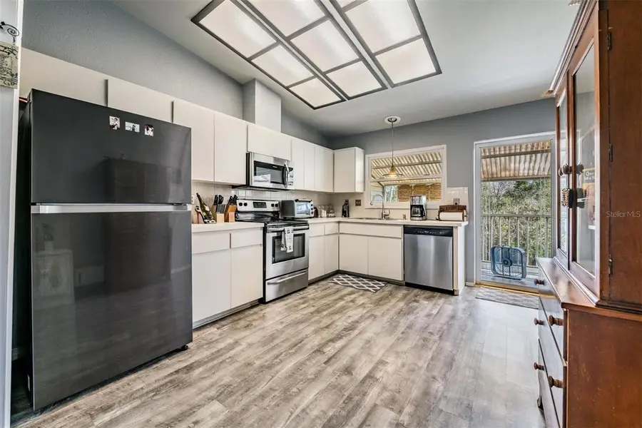 103 Kathleen Court, Tarpon Springs, FL 34689 - Image #3