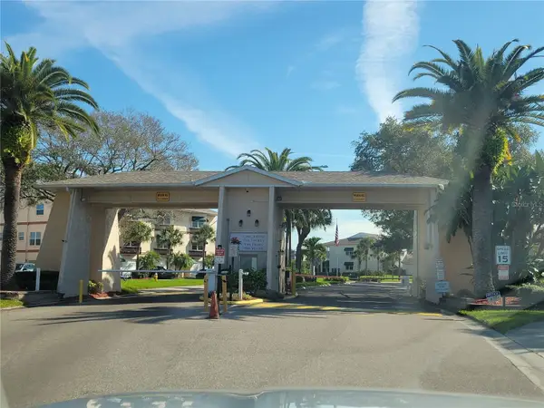 10038 62nd Terrace N #11, ST PETERSBURG, FL 33708