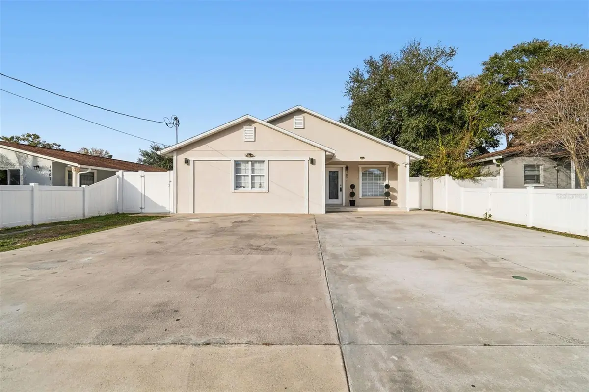 1705 W Norfolk Street, Tampa, FL 33604 - Image #1