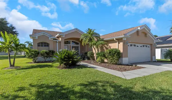 394 Fountainview Circle, OLDSMAR, FL 34677