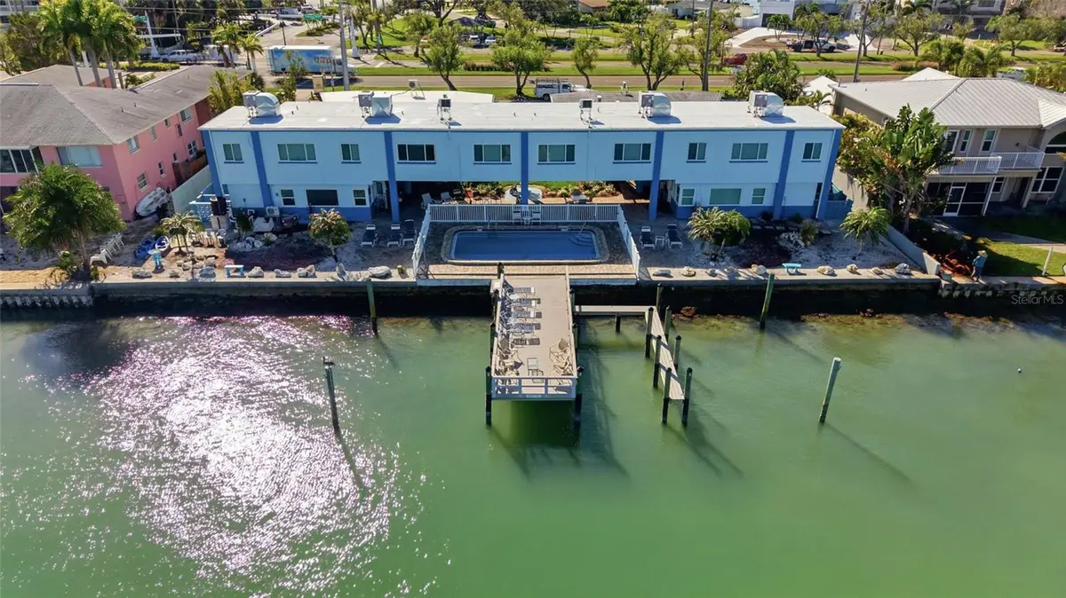 16 Paradise Lane #107, Saint Petersburg, FL 33706 - Image #1