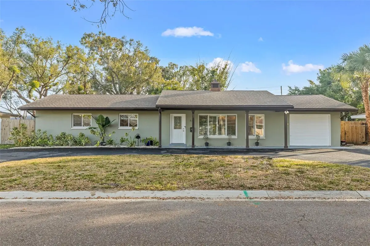 248 79th Avenue Ne, Saint Petersburg, FL 33702 - Image #1