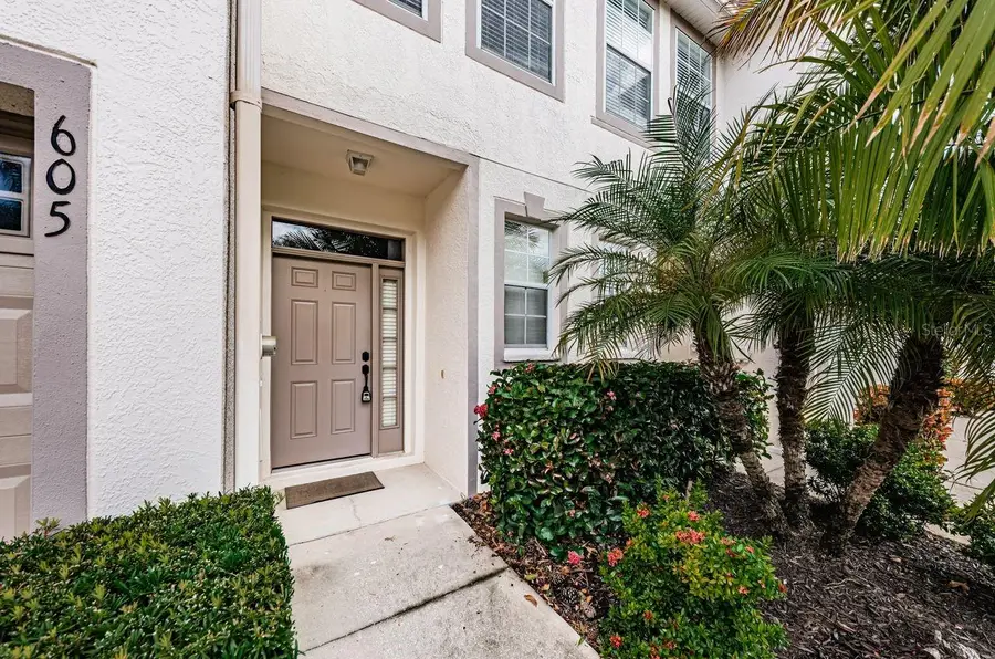 605 Vallance Way Ne, Saint Petersburg, FL 33716 - Image #2