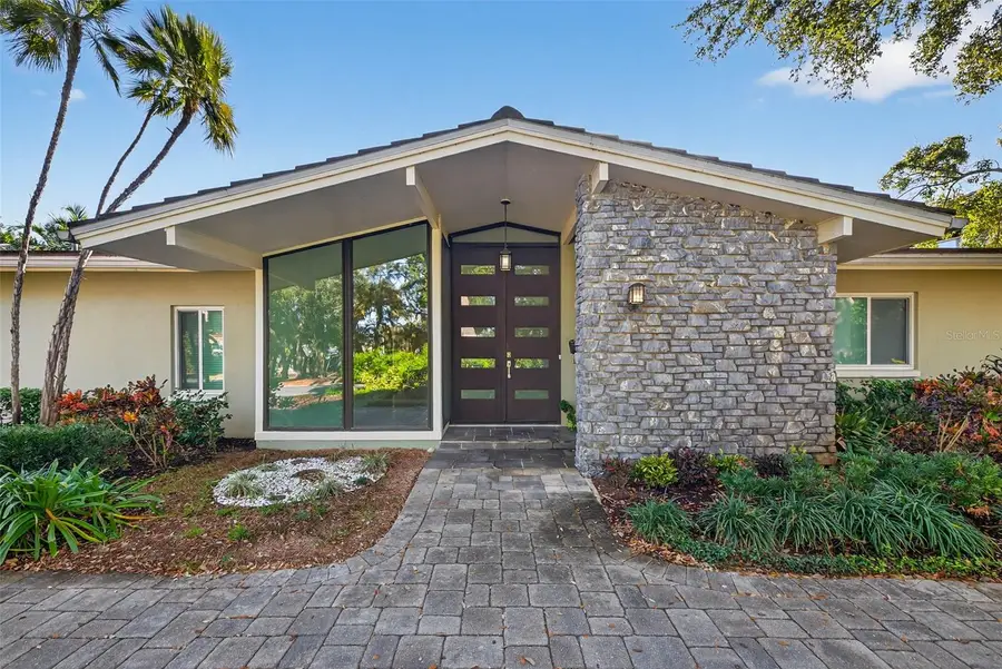 1323 Snell Harbor Drive Ne, Saint Petersburg, FL 33704 - Image #3