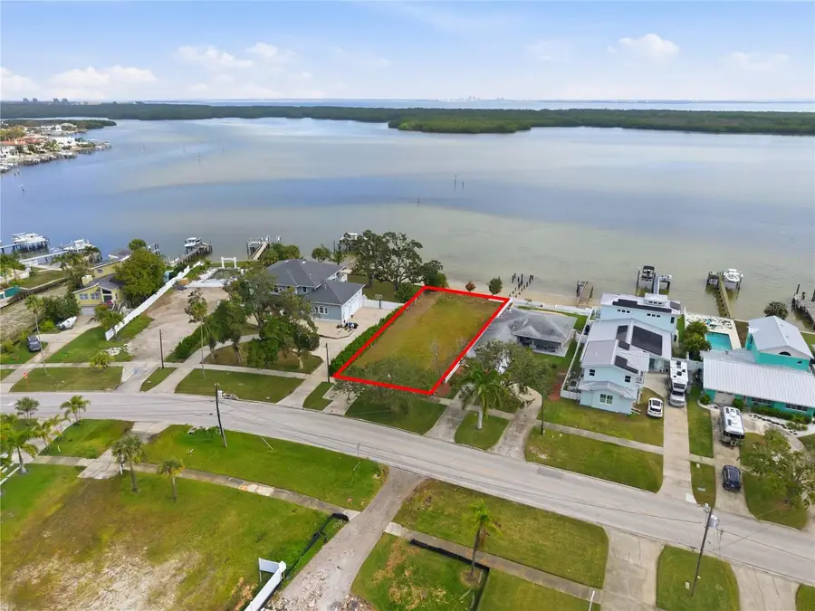 6043 Bayou Grande Boulevard Ne, Saint Petersburg, FL 33703 - Image #3