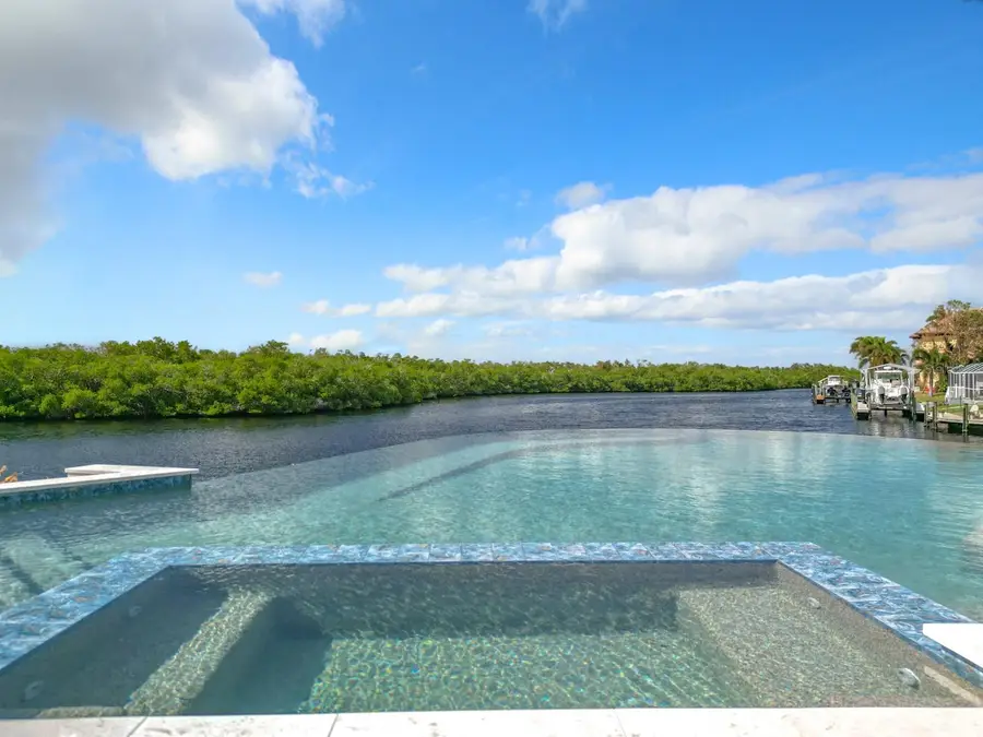 14201 Bay Drive, Fort Myers, FL 33919 - #3