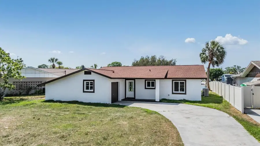 8705 Tahiti Lane, Tampa, FL 33615 - Image #2