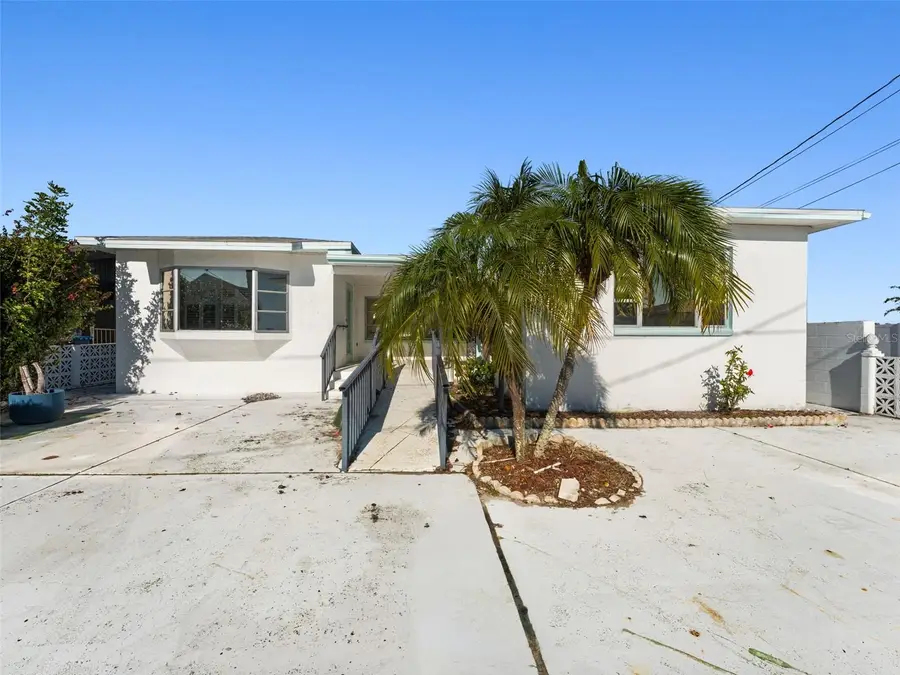 244 145th Avenue E, Madeira Beach, FL 33708 - Image #2