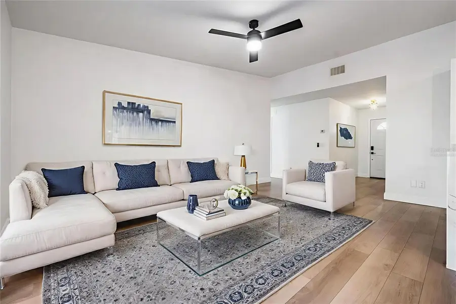 404 Regal Park Drive, Valrico, FL 33594 - Image #3