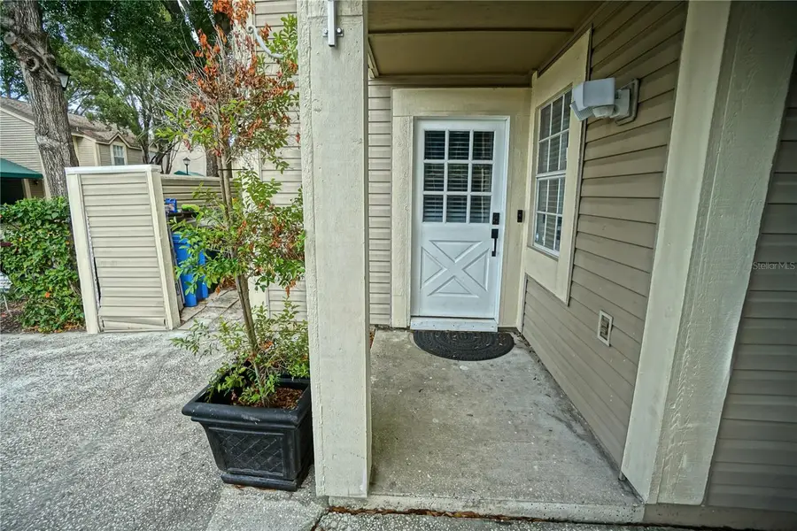 6924 Lakeview Court, Tampa, FL 33634 - Image #2