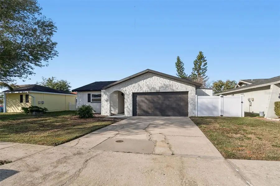 8324 Denise Drive E, Seminole, FL 33777 - Image #2