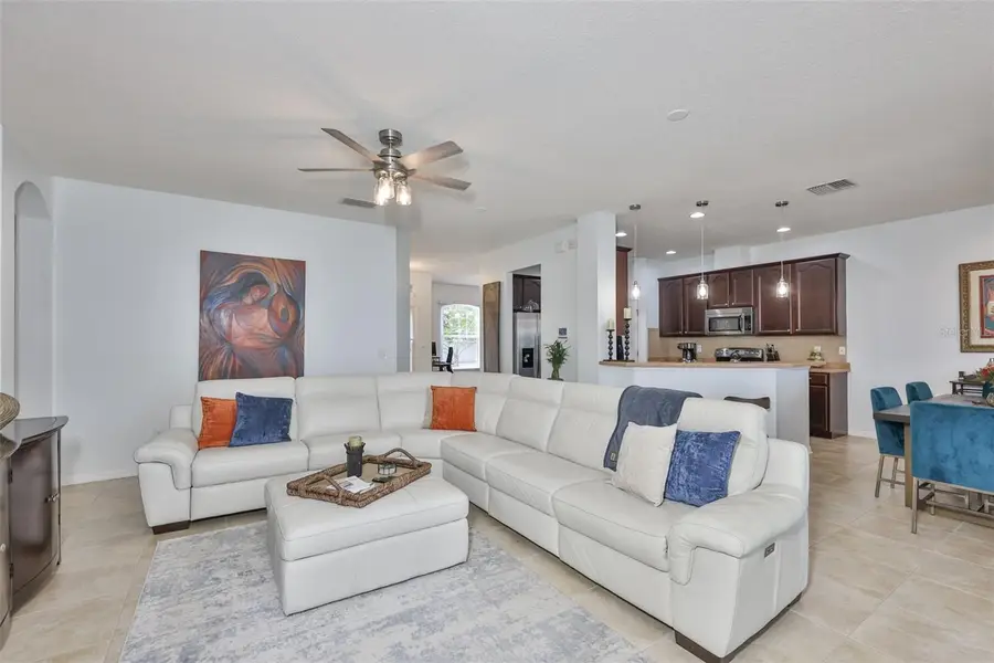 823 Seminole Sky Drive, Ruskin, FL 33570 - Image #2