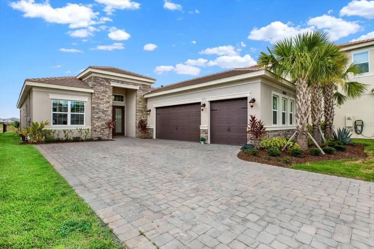 32179 Logan Elm Terrace, Wesley Chapel, FL 33543 - Image #1