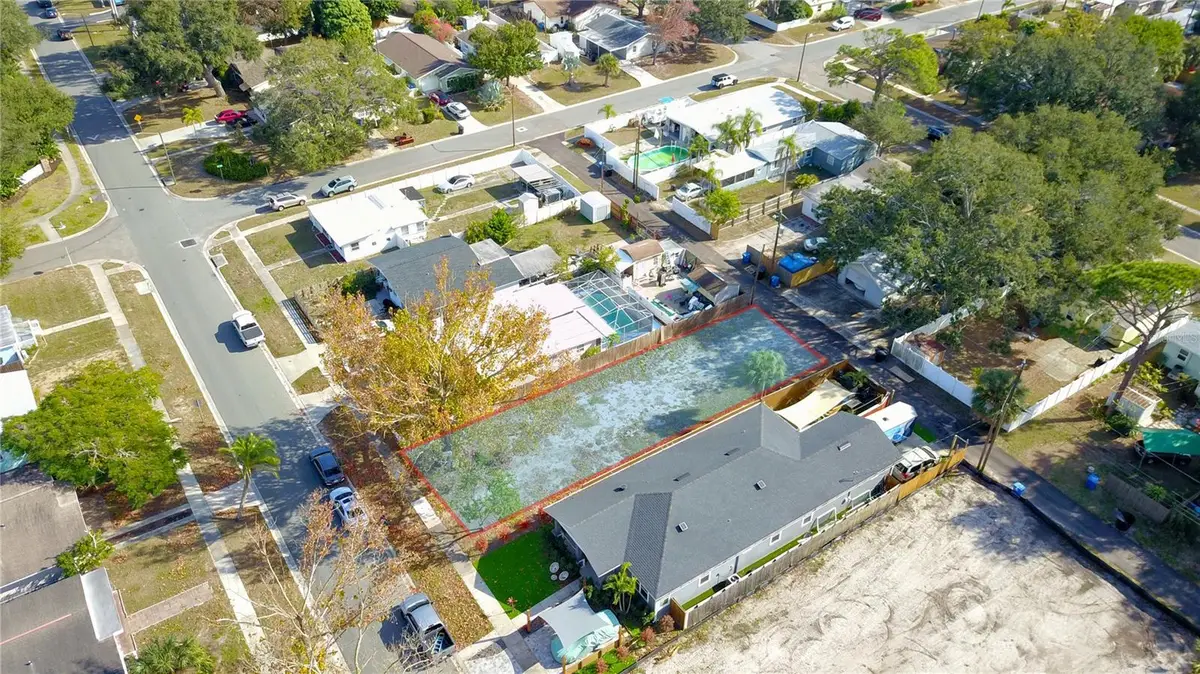 730 50th Avenue N, Saint Petersburg, FL 33703 - Image #1