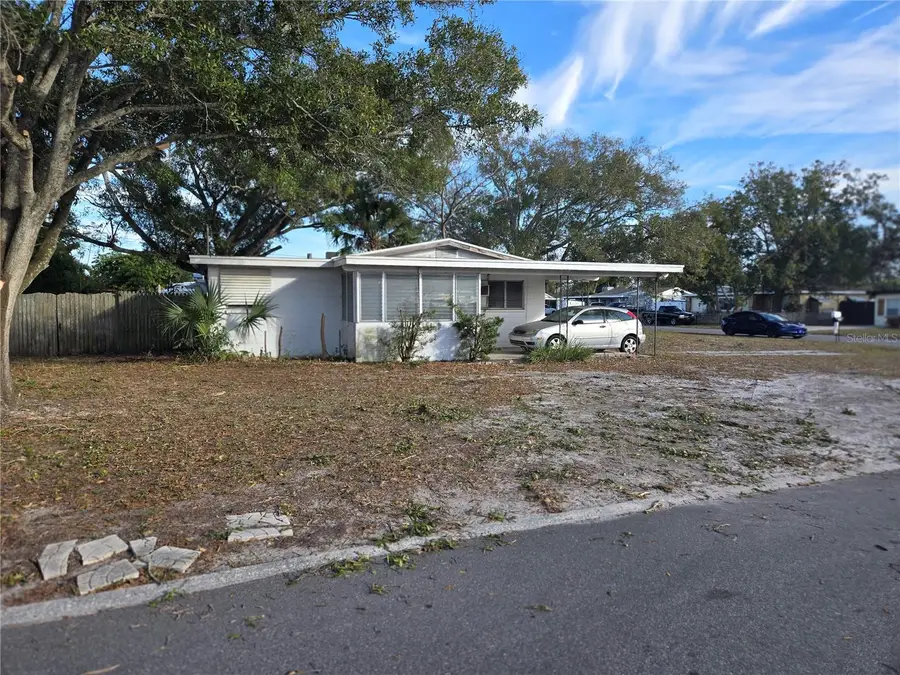 5052 Jasmine Circle, Saint Petersburg, FL 33714 - Image #2