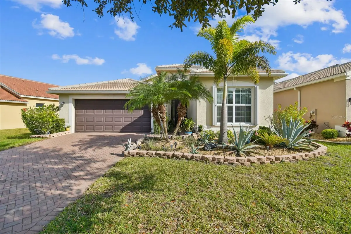 16144 Coquina Bay Ln, Wimauma, FL 33598 - Image #1