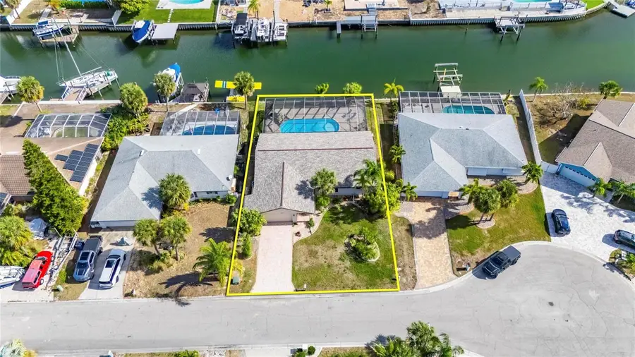 6307 Cottonwood Lane, Apollo Beach, FL 33572 - Image #3