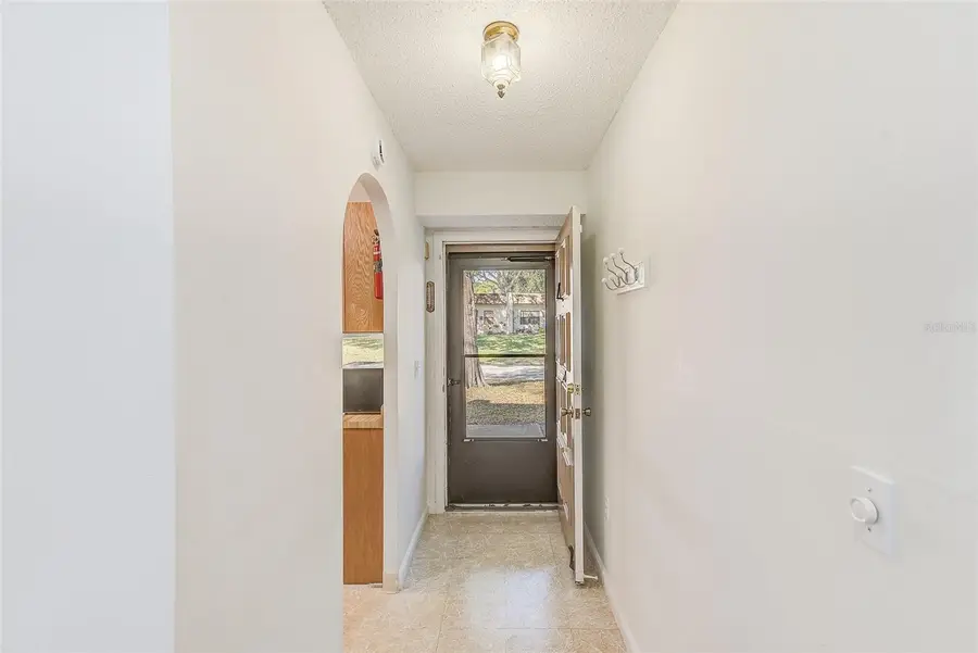 1373 Mission Hills Boulevard, Clearwater, FL 33759 - Image #3